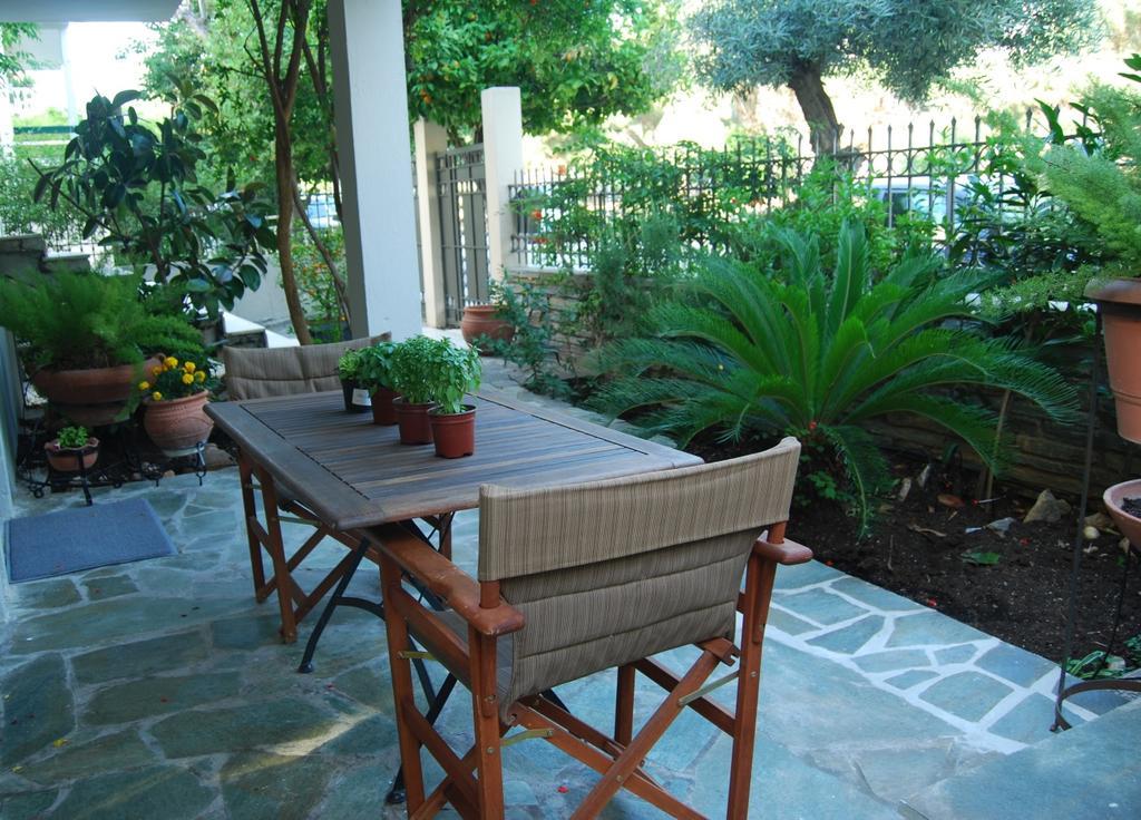 Affordable Luxury Garden Apartment Athene Buitenkant foto